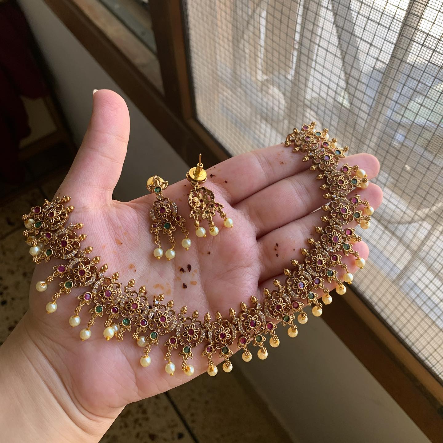 Vaibhav Super Stone Necklace Set